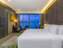 khach-san-le-sands-oceanfront-da-nang-56