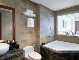 khach-san-monarque-da-nang-16