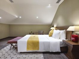 khach-san-senna-hue-17