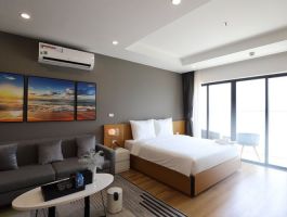 2BR Apartment with Sea View