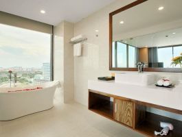 khach-san-yarra-ocean-suite-da-nang-12