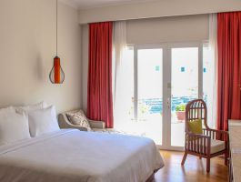 Khu Spring - Premium Garden Deluxe