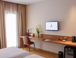 Khu Spring  Premium Deluxe hướng vườn (7)