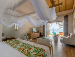 King bed close shoot(1)