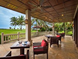 Voucher Lapochine Beach Resort Huế