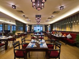 Voucher Lapochine Beach Resort Huế