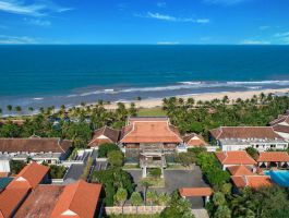 Voucher Lapochine Beach Resort Huế