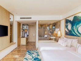 Premium Partial Sea View