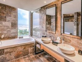 melia-da-nang-beach-resort-52