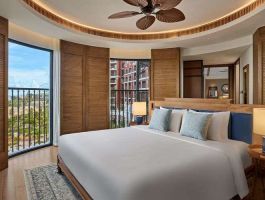 Admiral Suite with Ocean Front Seaview