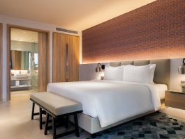 Ocean Front Pool Pavilion 2 BR Ground Floor 7