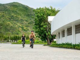 Oceanami Villas & Beach Club Resort