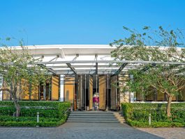Oceanami Villas & Beach Club Resort