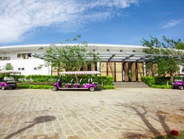 Oceanami Villas & Beach Club Resort