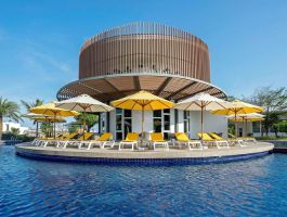Oceanami Villas & Beach Club Resort