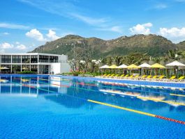Oceanami Villas & Beach Club Resort