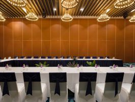 Oceanami Villas & Beach Club Resort