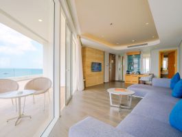 PQ-Suite-Living-Room-1-2MB