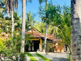 Sea Lion Beach Resort & Spa Mũi Né