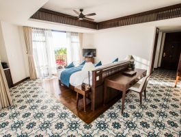 Terrace Garden View Suite (2)