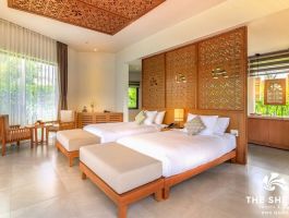 Luxury Villa Garden2