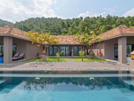 3BR Hillside Pool Villa