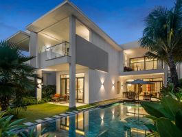 Beachfront 3BR Pool Villa