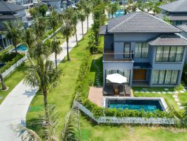 Biệt Thự 04 Phòng Ngủ Hồ Bơi Riêng 