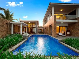 4BR Villa Garden View3