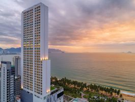 Voucher Vinpearl Condotel Beachfront Nha Trang