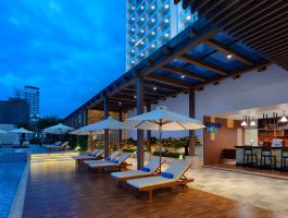 Voucher Vinpearl Condotel Beachfront Nha Trang