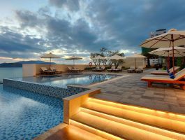 Voucher Vinpearl Condotel Beachfront Nha Trang