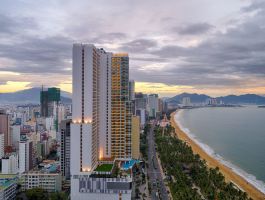 Voucher Vinpearl Condotel Beachfront Nha Trang