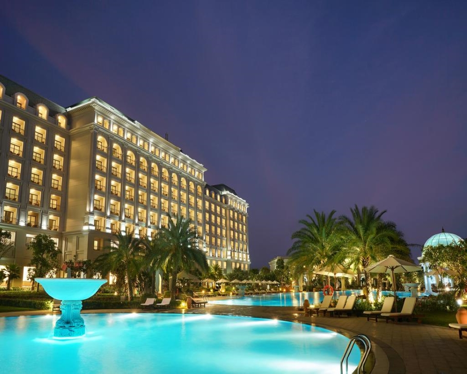 Voucher Sheraton Phú Quốc Long Beach Resort